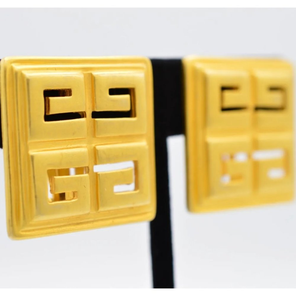 AUTHENTIC GIVENCHY LOGO VINTAGE CLIP ON EARRINGS - Picture 3 of 8